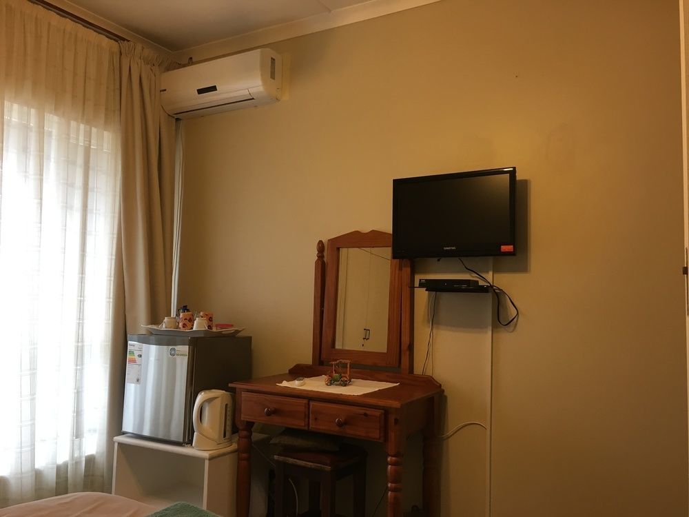 Eden Rose Manor B&B ラ・マーシー エクステリア 写真