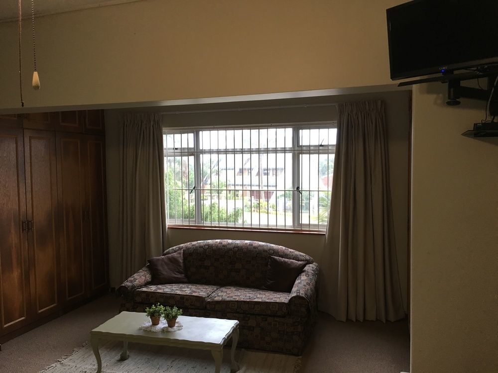 Eden Rose Manor B&B ラ・マーシー エクステリア 写真